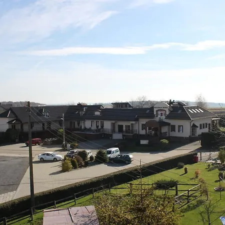 Dworek Inn 3*