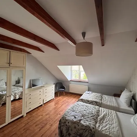 Dworek Inn 3*
