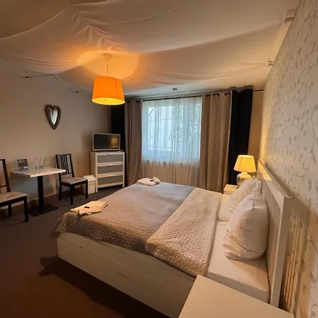 Inn Dworek 3*