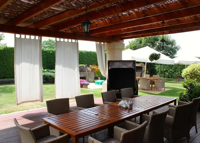 אורחן Dworek 3*